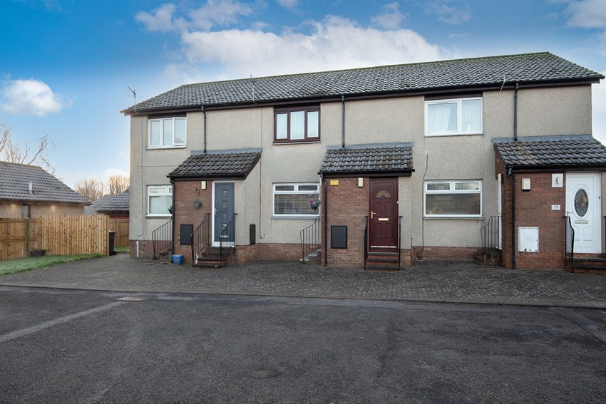 15 Roslin Gardens Dundee