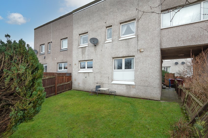 16 Kirkconnel Terrace Dundee