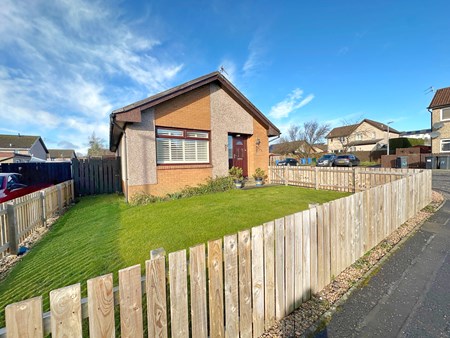 29, Chirnside Place , Dundee DD4 0TE