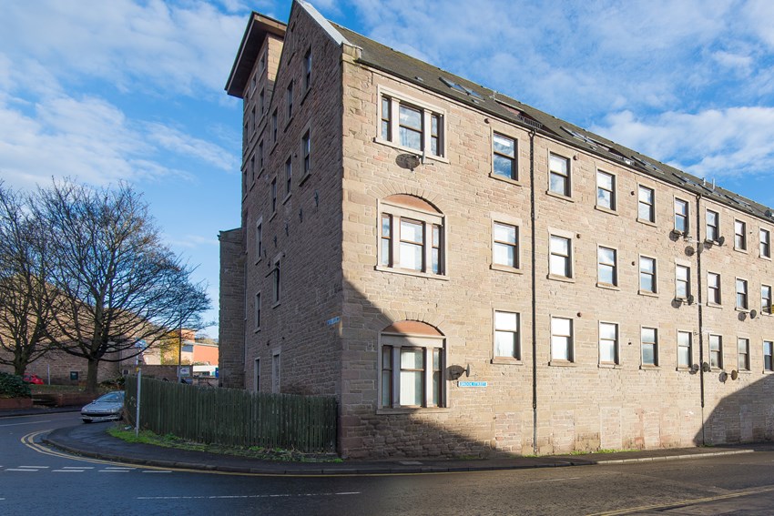 42 Pleasance Court Dundee