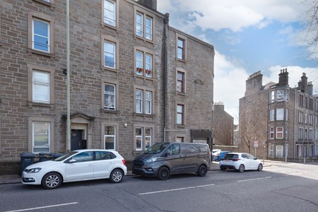 G/R, 13 Pitkerro Road, Dundee DD4 7EU