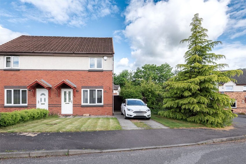 6 Duns Crescent Dundee