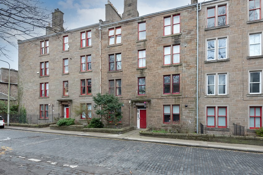 Flat A 52 Roseangle Dundee