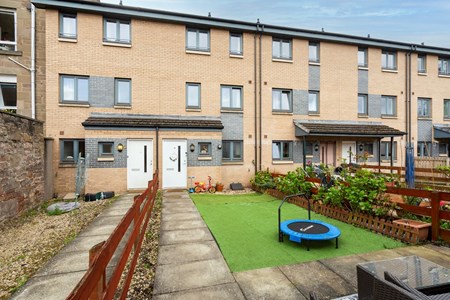 8B, Lawson Place, Dundee DD3 6NQ