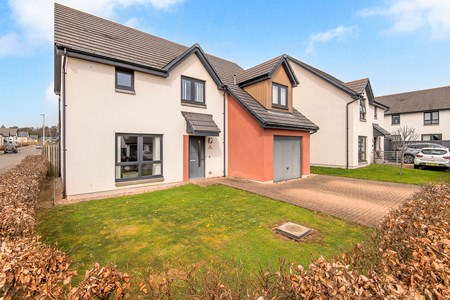 4 Strathgray Gardens, Dundee DD2 5GR