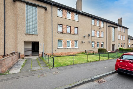 G/R, 8 Balerno Street, Dundee DD4 8NR