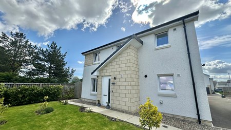 27 Macalpine Place, Dundee DD3 9BF