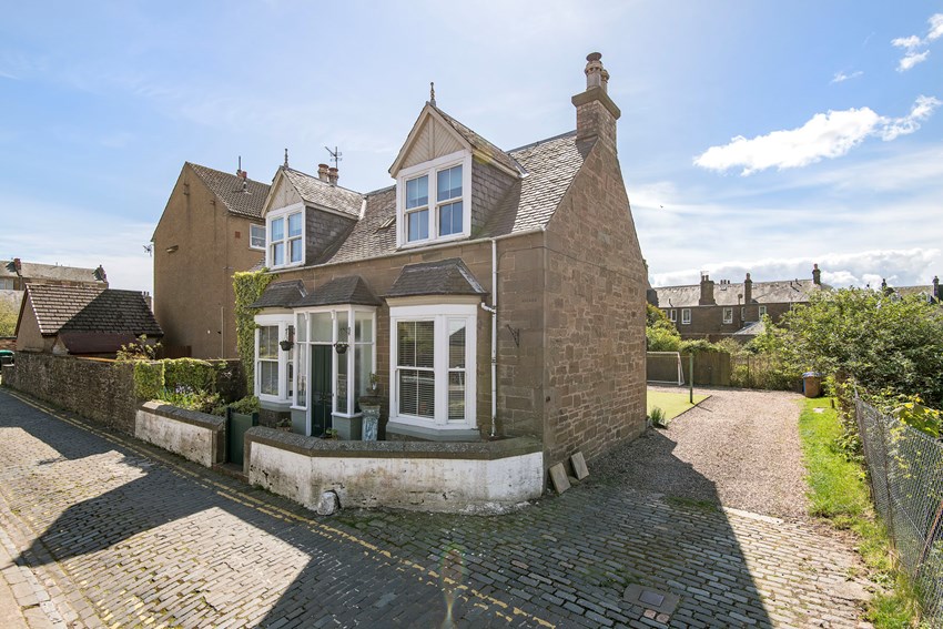 132 Long Lane Broughty Ferry