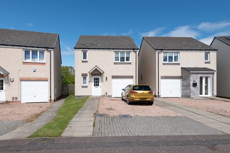22 , Kirkstead Drive, Dundee DD2 2FB