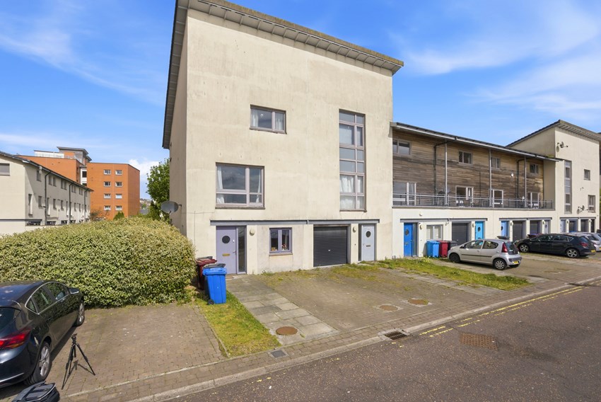 41 Thorter Row Dundee