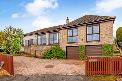Exterior of 2 Riverview, Tayport Road, Newport On Tay, DD6 8QX