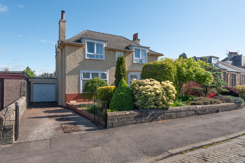 9  Muirfield Crescent Dundee
