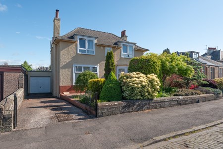 9 , Muirfield Crescent, Dundee DD3 8PS