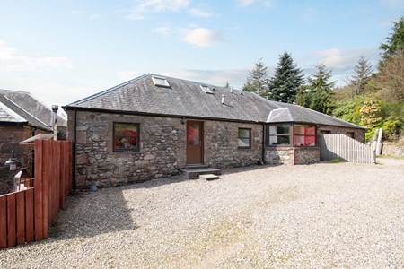 Kinwhirrie Cottage, East Kinwhirrie, By Kirriemuir DD8 4QB
