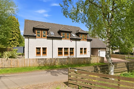 Okotoks, Newbigging Road, Tealing, Dundee DD4 0QX