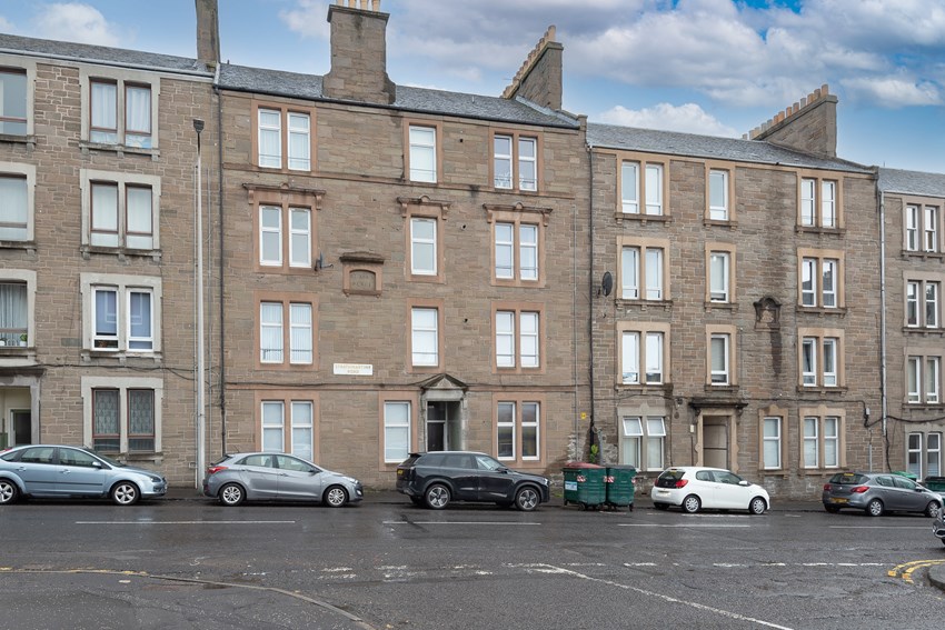163F  Strathmartine Road Dundee
