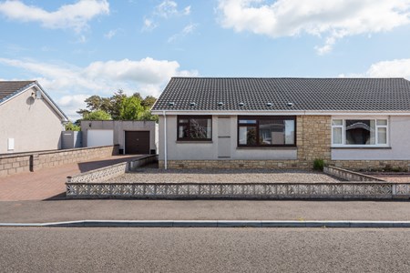 12 Park Place, Lunanhead, Forfar DD8 3NA