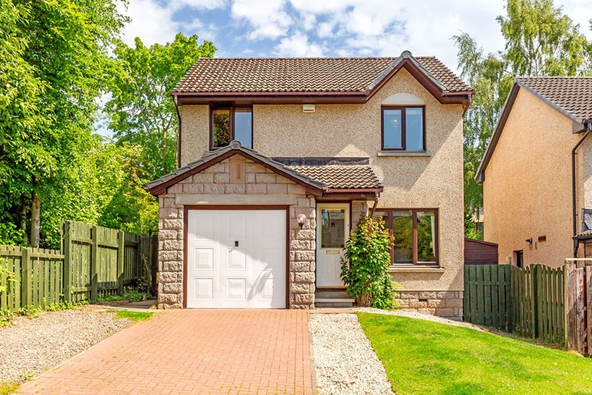 25 Mary Findlay Drive Longforgan Dundee