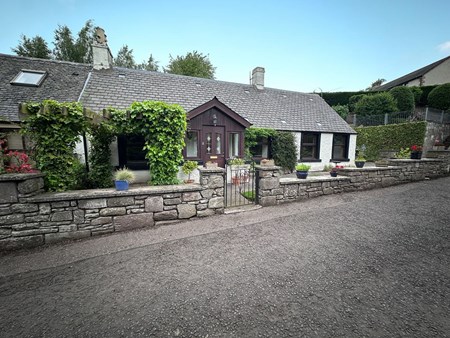 11 Castle Road, Longforgan, Dundee DD2 5HA