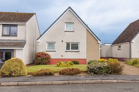 8 Woodend Drive, Northmuir, Kirriemuir DD8 4TF