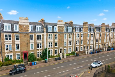 G/R, 295 Hawkhill, Dundee DD2 1DN
