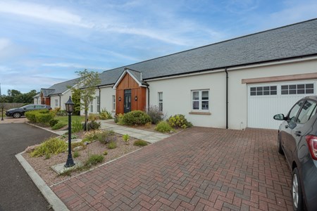 8 East Mains , Edzell , Brechin  DD9 7WE