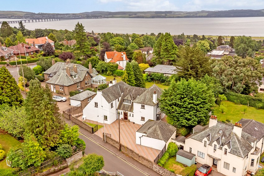4 Glamis Drive Dundee
