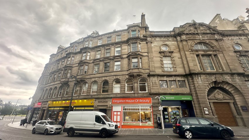 18, 3/2 Whitehall Crescent Dundee