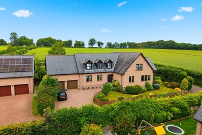 Exterior of 1 Hilton of Balmuir, Strathmartine, Dundee, DD3 0QB