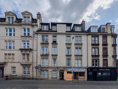 Flat 3/L, 89 Arbroath Road, Dundee DD4 6HJ