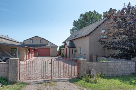 Emmock Farm Steading House, Tealing, Dundee DD3 0QA