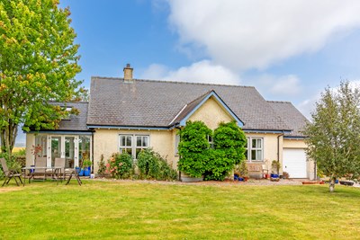 Exterior of Chapelton Cottage, Letham, Forfar, DD8 2SG